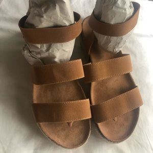NWT Summer Sandal